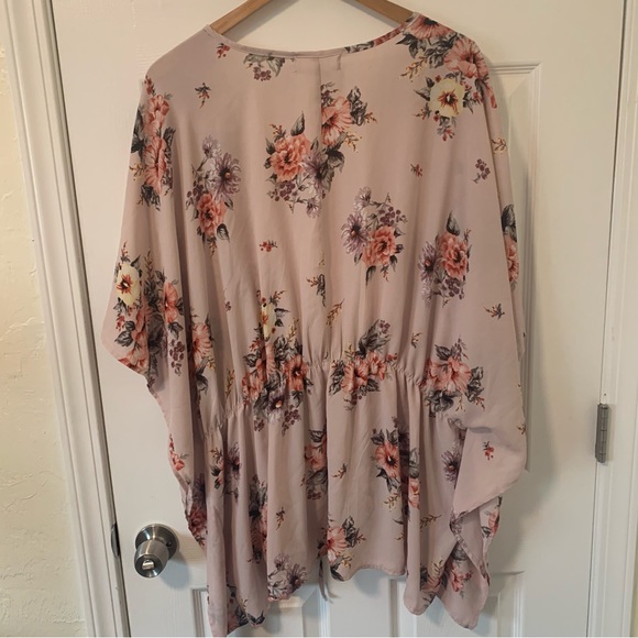 L.i.f.e (Size 3X) Pink Floral Print Kimono Top with Drawstring Waist - Picture 3 of 5